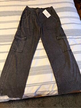 HALARA Pull-on wide leg Cargo Pants